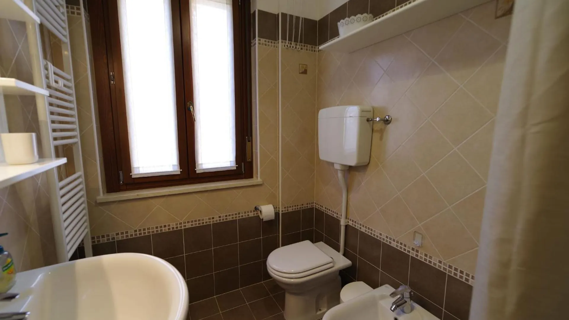 Bilocale Iris Apartment Verona 0*,