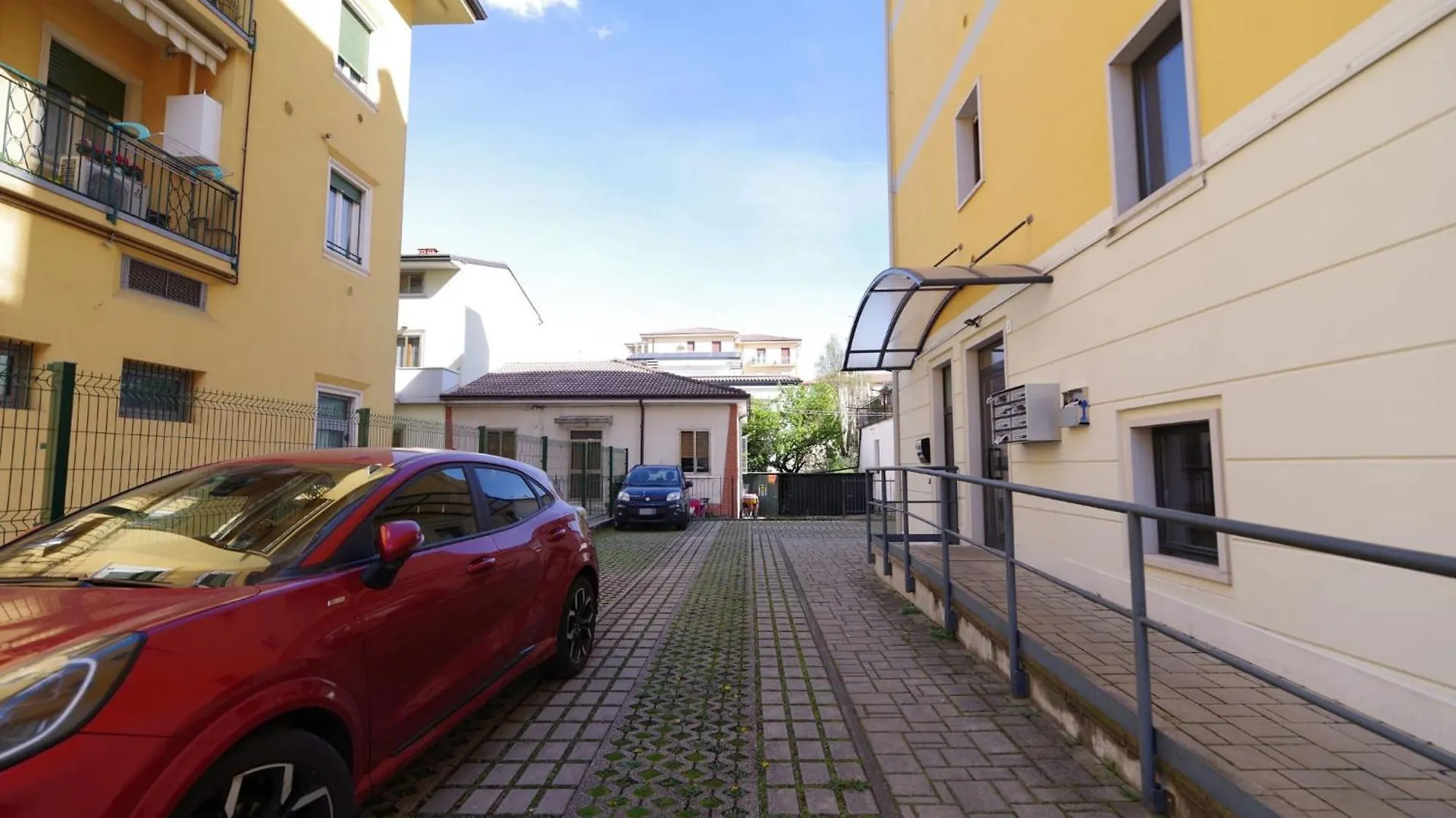 Bilocale Iris Apartment Verona 0*,  Italy